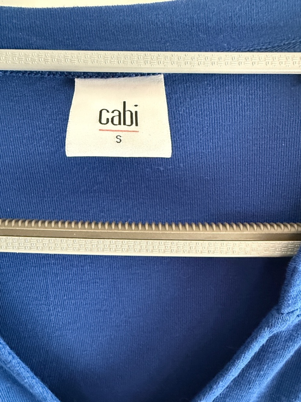 CAbi Notch Tee - Picture 6 of 12